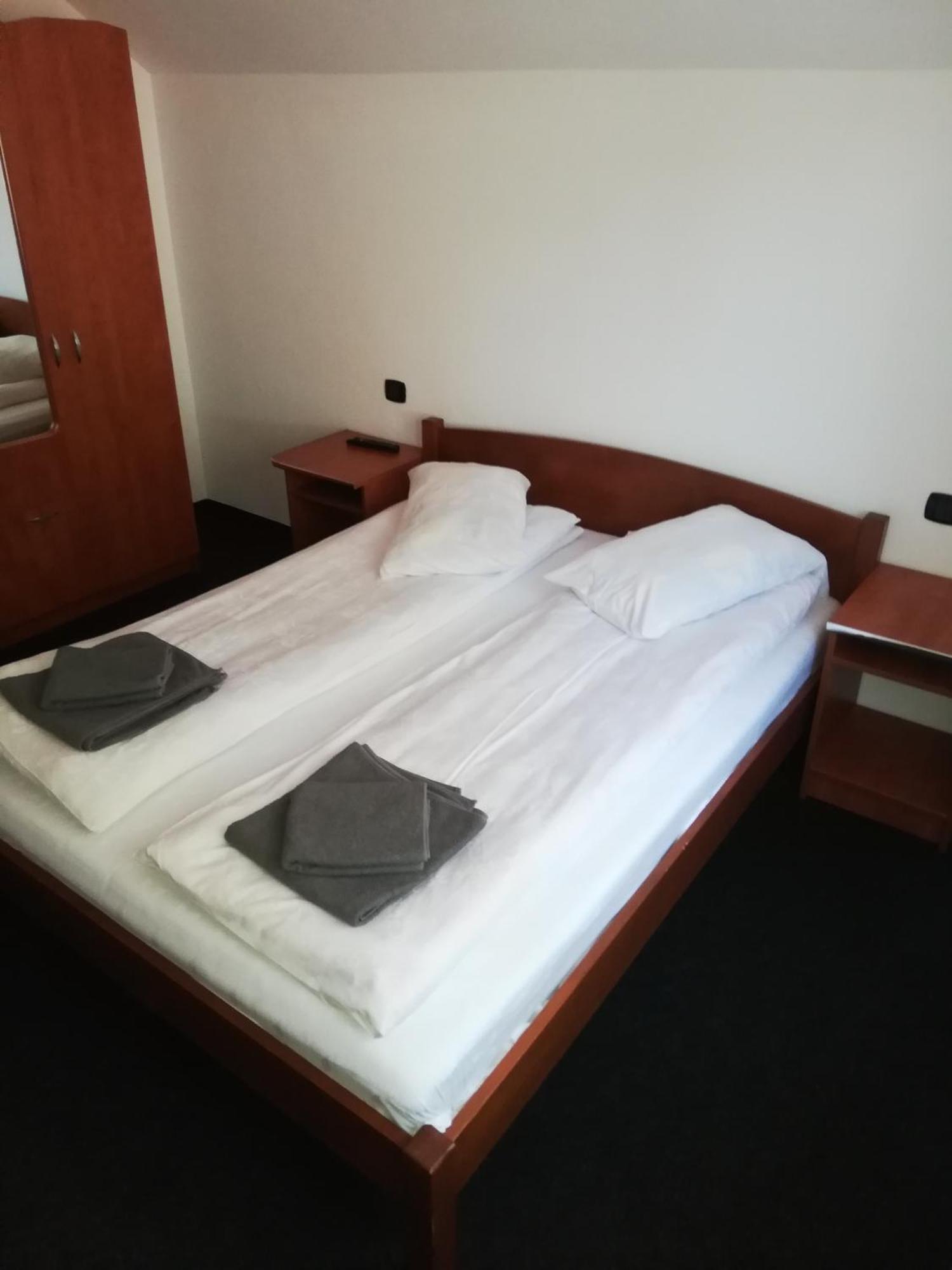 Hotel Cabana Cascada Cailor Borşa Camera foto